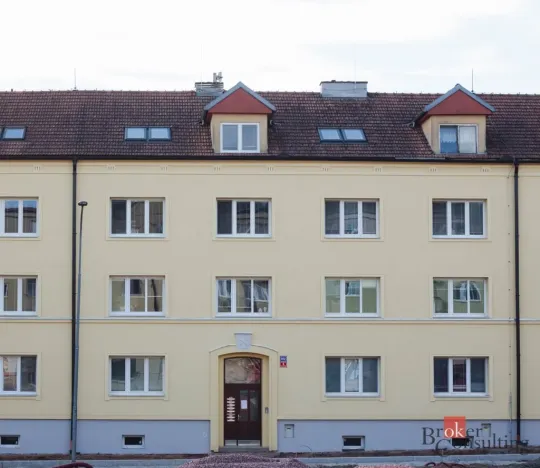 Prodej bytu 2+1, Kuřim, nám. Osvobození, 65 m2