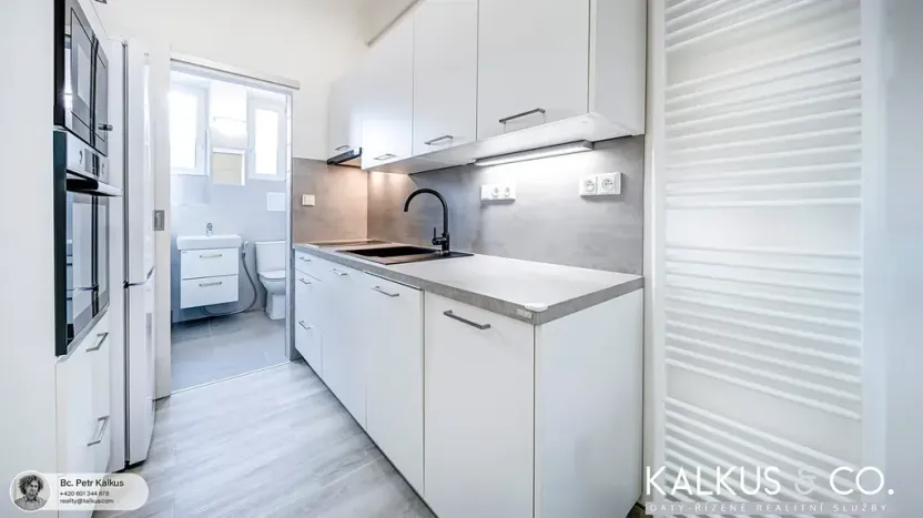 Pronájem bytu 2+kk, Hradec Králové, Střelecká, 58 m2
