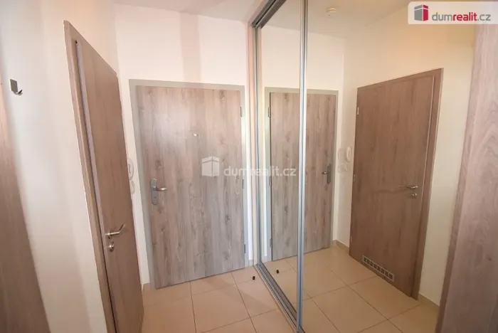 Pronájem bytu 1+kk, Praha - Kyje, Federova, 30 m2