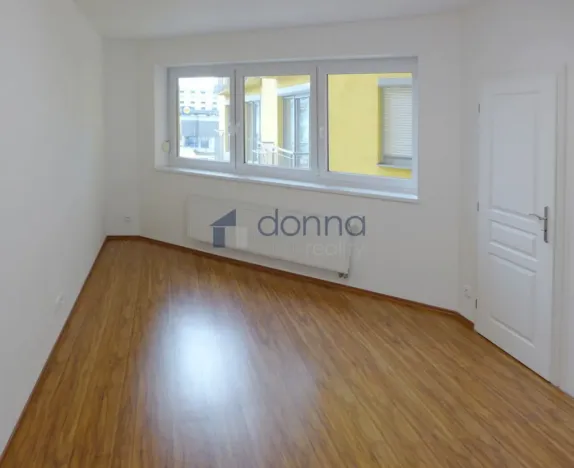 Pronájem bytu 2+kk, Praha, Na Harfě, 82 m2