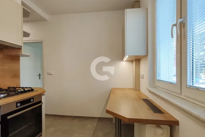 Pronájem bytu 2+1, Zlín, Dřevnická, 59 m2