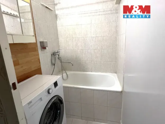 Pronájem bytu 1+kk, Kladno - Kročehlavy, Benešovská, 30 m2