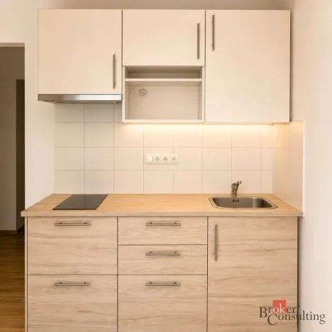 Pronájem bytu 1+kk, Praha - Braník, Jeremenkova, 28 m2