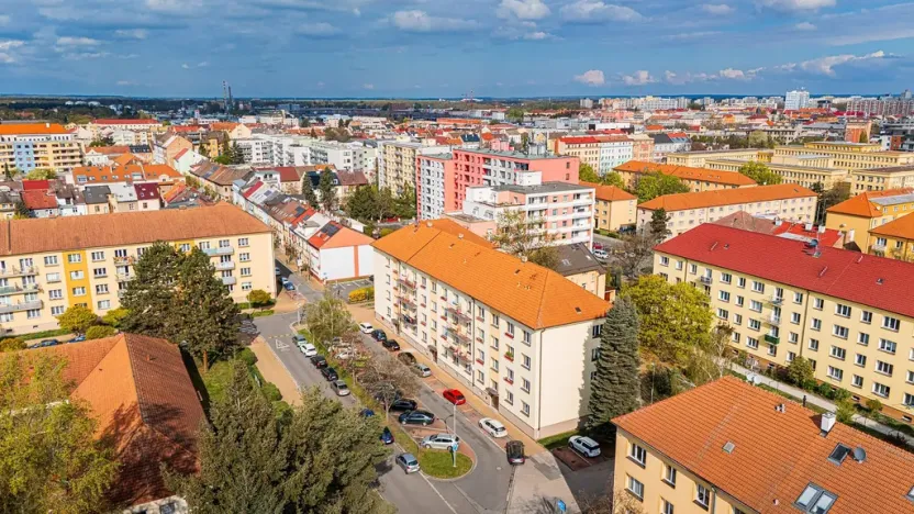 Prodej bytu 3+kk, Pardubice - Zelené Předměstí, Benešovo náměstí, 80 m2