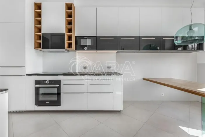 Pronájem bytu 1+1, Praha - Vršovice, Bulharská, 49 m2