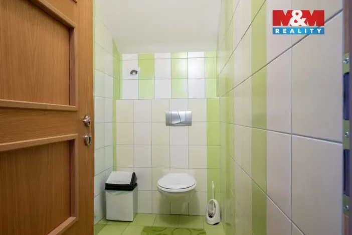 Prodej rodinného domu, Hajany, 285 m2