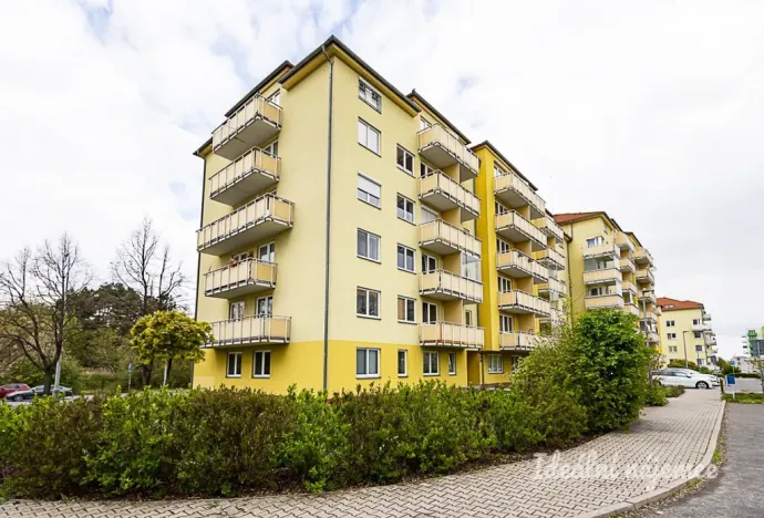 Pronájem bytu 1+kk, Praha - Horní Měcholupy, Boloňská, 32 m2