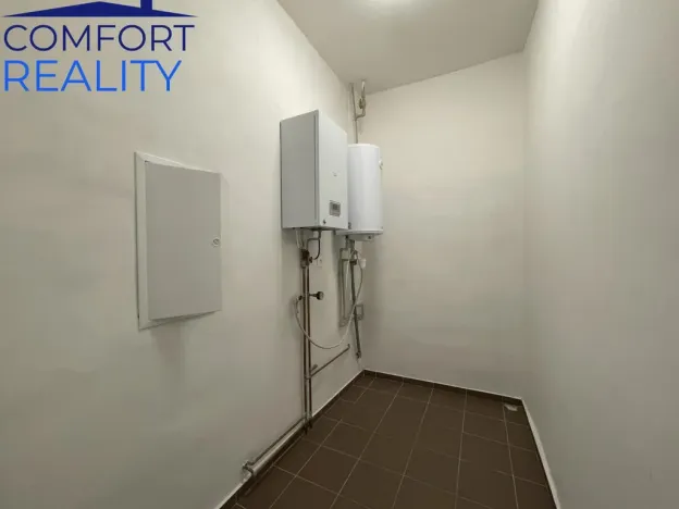 Pronájem obchodního prostoru, Opava - Předměstí, Olomoucká, 220 m2