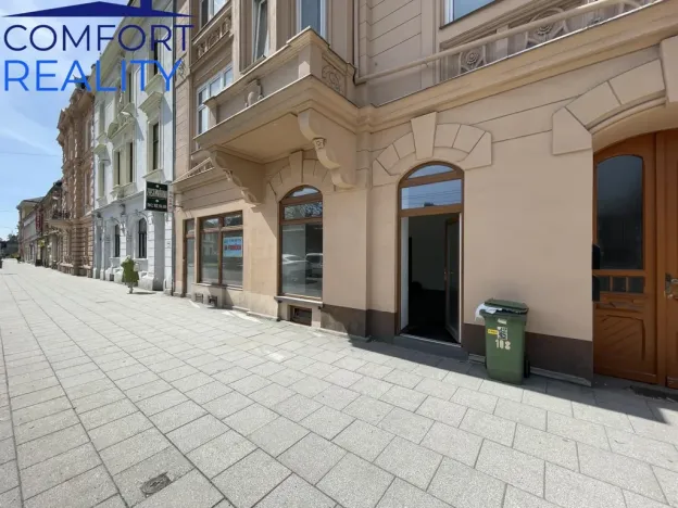 Pronájem obchodního prostoru, Opava - Předměstí, Olomoucká, 220 m2
