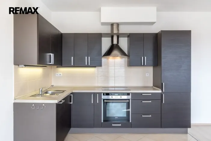 Pronájem bytu 1+kk, Praha - Letňany, Pavla Beneše, 37 m2