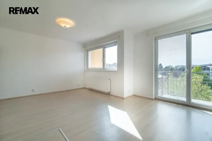 Pronájem bytu 1+kk, Praha - Letňany, Pavla Beneše, 37 m2