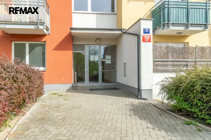 Pronájem bytu 1+kk, Praha - Letňany, Pavla Beneše, 37 m2