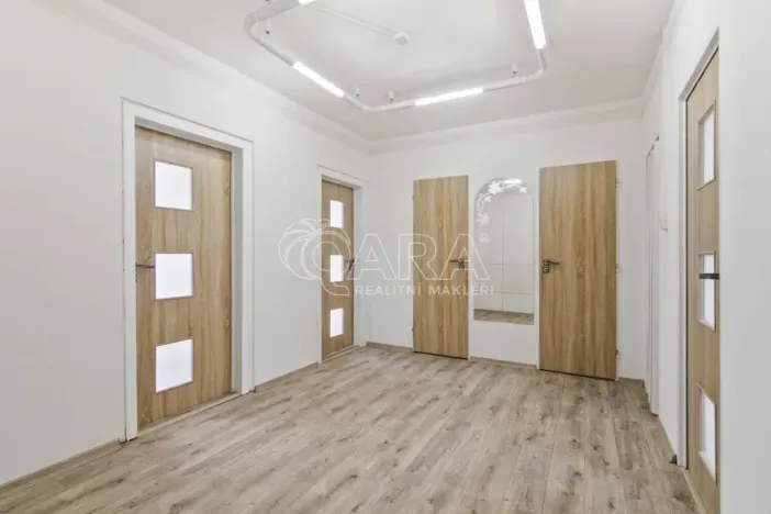 Pronájem bytu 3+1, Praha - Stodůlky, Neustupného, 90 m2