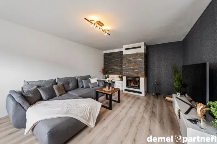 Prodej rodinného domu, Valeč, 96 m2