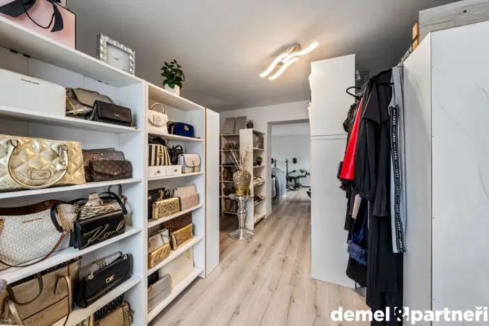 Prodej rodinného domu, Valeč, 96 m2