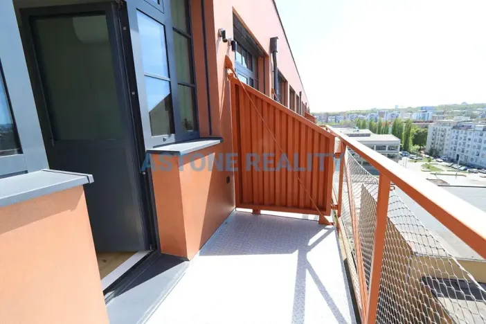 Pronájem bytu 2+kk, Praha - Vysočany, Kolbenova, 64 m2