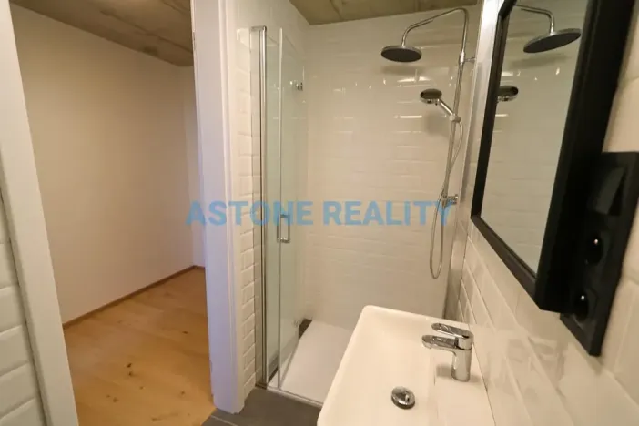 Pronájem bytu 2+kk, Praha - Vysočany, Kolbenova, 64 m2