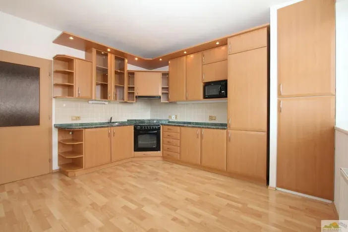 Pronájem bytu 2+kk, Pardubice - Zelené Předměstí, nábřeží Závodu míru, 61 m2