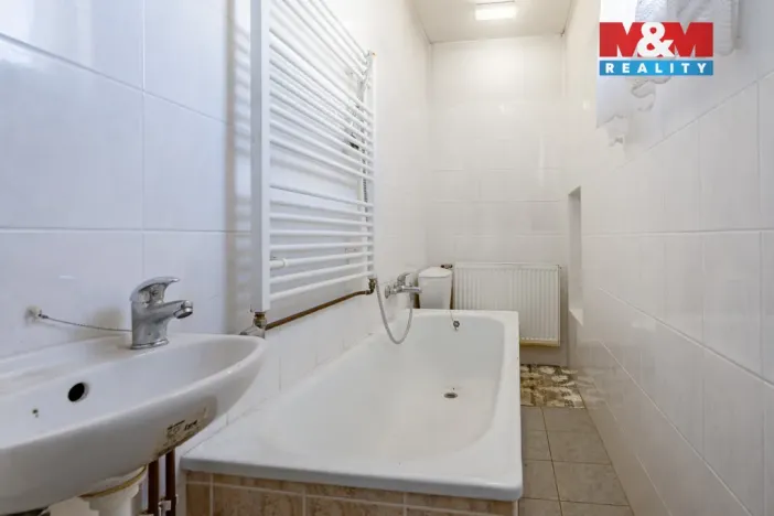 Prodej rodinného domu, Dačice - Dačice V, Husova, 56 m2