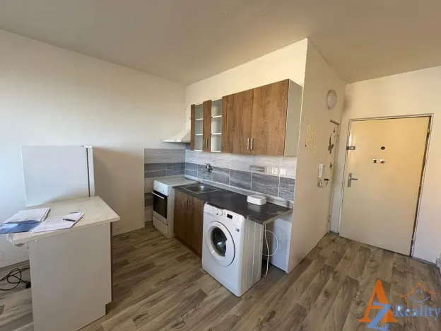 Pronájem bytu 1+1, Chomutov, Dřínovská, 35 m2