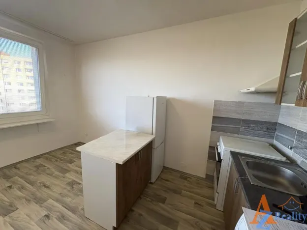 Pronájem bytu 1+1, Chomutov, Dřínovská, 35 m2