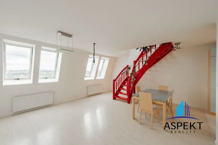 Prodej bytu 4+kk, Praha - Žižkov, Nad Ohradou, 94 m2