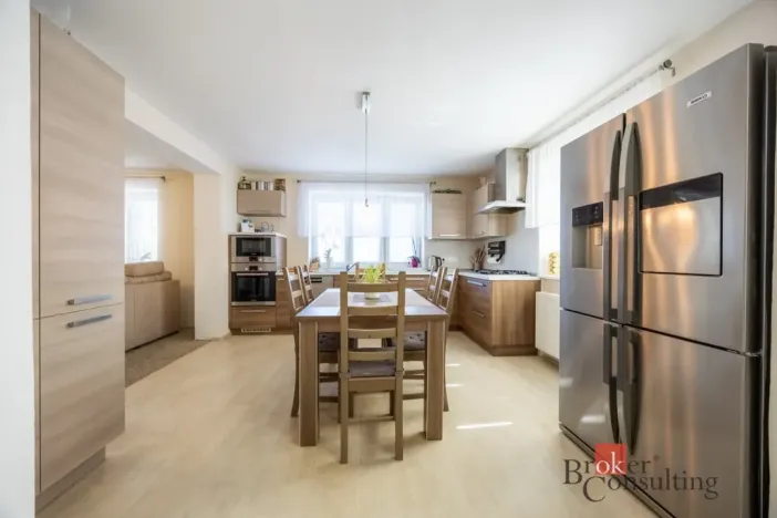 Prodej rodinného domu, Pardubice - Svítkov, Hradčanská, 126 m2