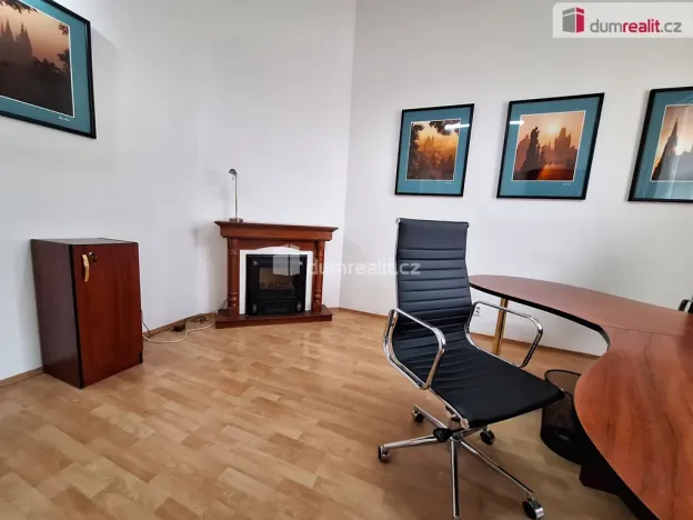 Pronájem kanceláře, Praha, Bubenečská, 51 m2