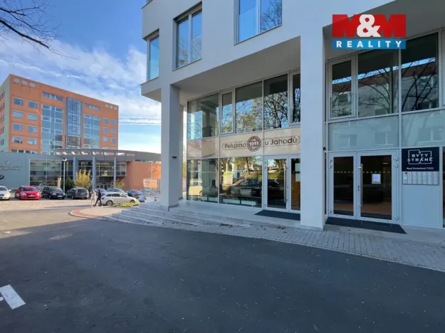 Prodej bytu 1+kk, Zlín, Nad Stráněmi, 34 m2