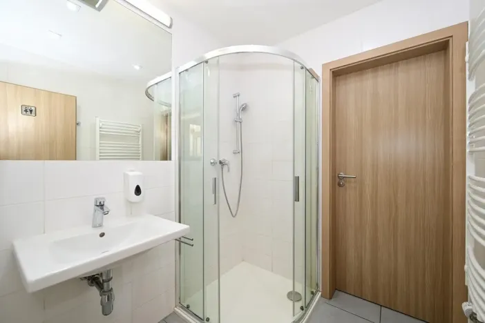 Pronájem bytu 1+kk, Praha - Liboc, Evropská, 51 m2