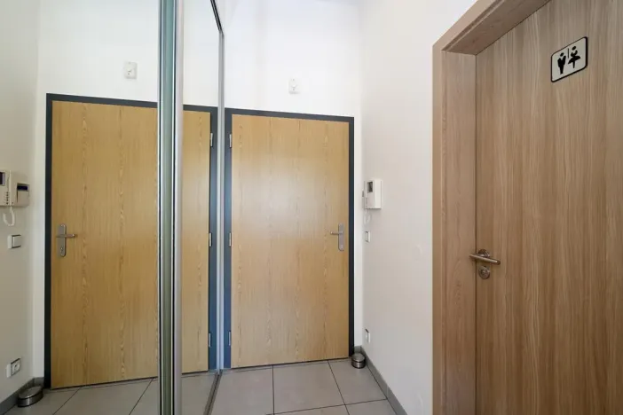 Pronájem bytu 1+kk, Praha - Liboc, Evropská, 51 m2