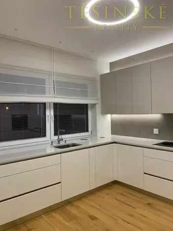 Pronájem bytu 5+kk, Komorní Lhotka, 200 m2