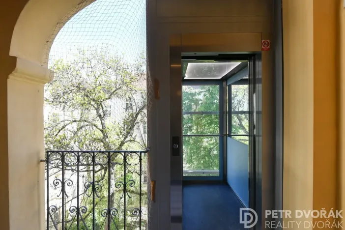 Pronájem bytu 2+kk, Praha - Vinohrady, Mánesova, 46 m2