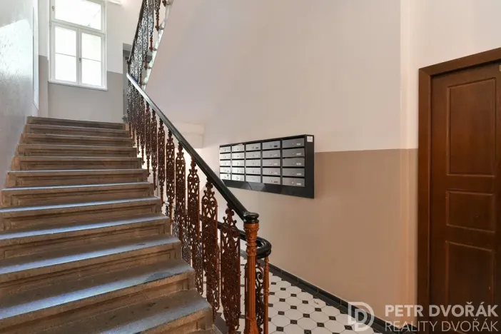 Pronájem bytu 2+kk, Praha - Vinohrady, Mánesova, 46 m2