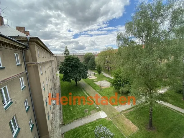 Pronájem bytu 2+kk, Ostrava - Poruba, Komenského, 56 m2