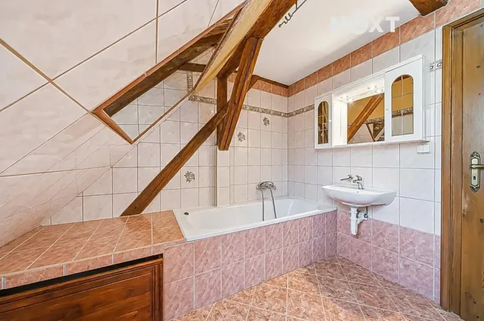 Prodej rodinného domu, Huzová, 170 m2