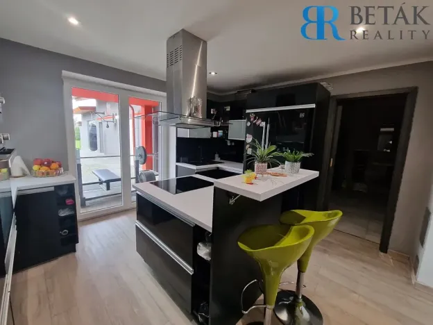 Prodej rodinného domu, Rokytnice, 200 m2