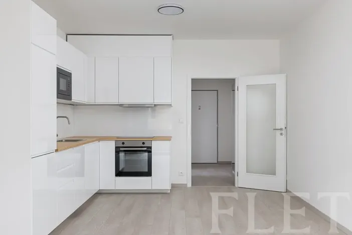 Pronájem bytu 1+kk, Praha - Vysočany, Gerstelova, 38 m2