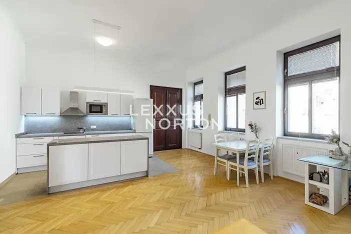 Pronájem bytu 2+kk, Praha - Nové Město, Štěpánská, 71 m2