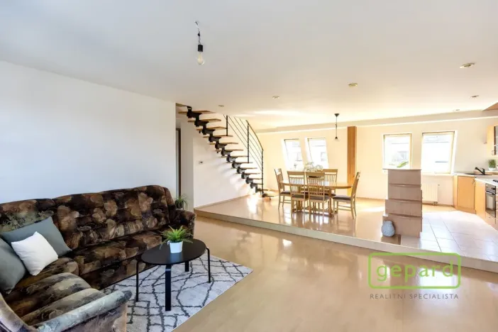 Pronájem bytu 5+kk, Brno, Slámova, 150 m2