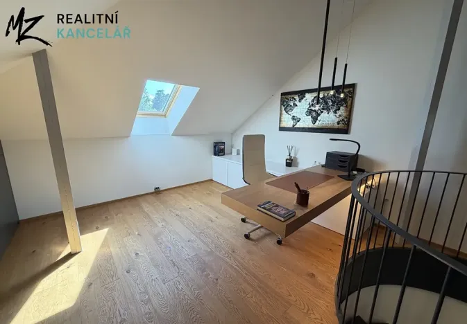 Prodej rodinného domu, Slatinky, 258 m2