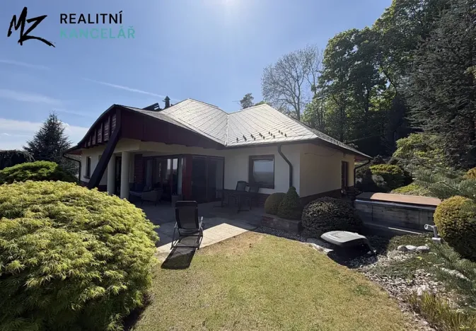 Prodej rodinného domu, Slatinky, 258 m2