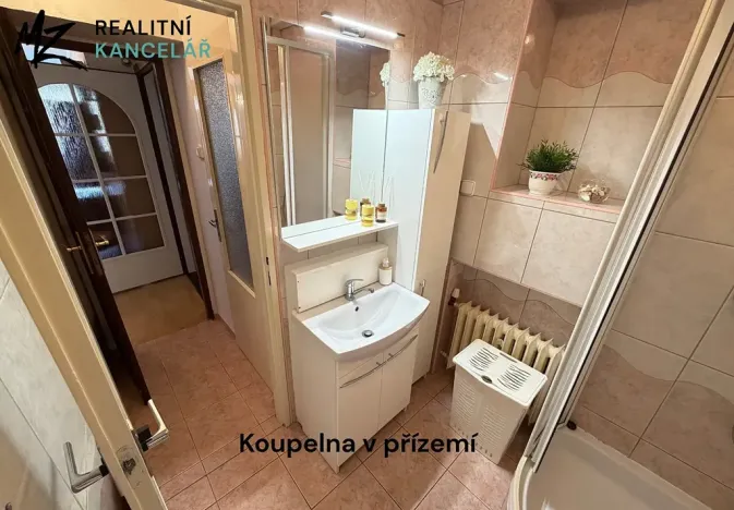 Prodej rodinného domu, Přáslavice, 300 m2