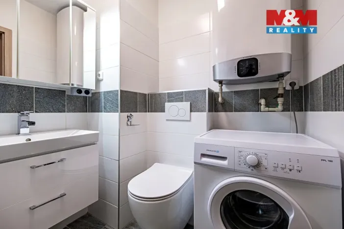 Prodej bytu 1+kk, Doubravčice, V bytovkách, 35 m2