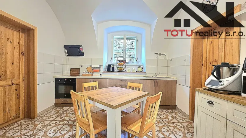 Prodej bytu 4+1, Kuks, 91 m2