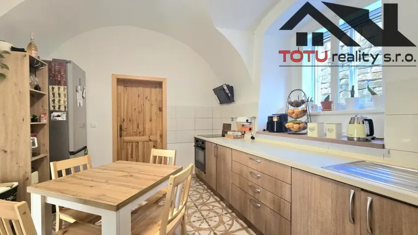 Prodej bytu 4+1, Kuks, 91 m2