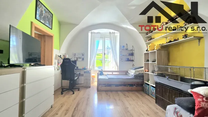 Prodej bytu 4+1, Kuks, 91 m2