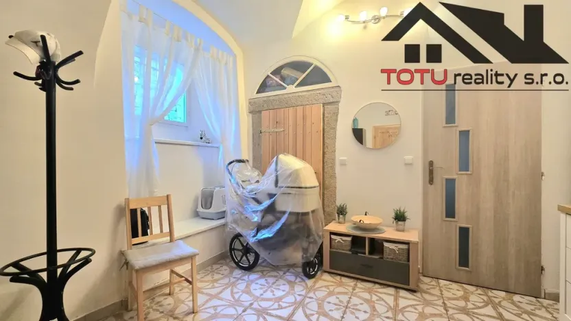 Prodej bytu 4+1, Kuks, 91 m2