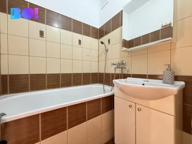 Prodej bytu 2+1, Třinec, Beskydská, 55 m2