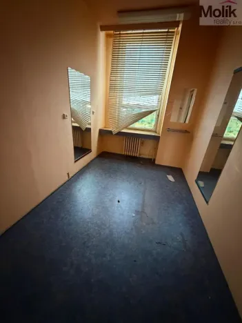 Pronájem skladu, Most, Albrechtická, 500 m2